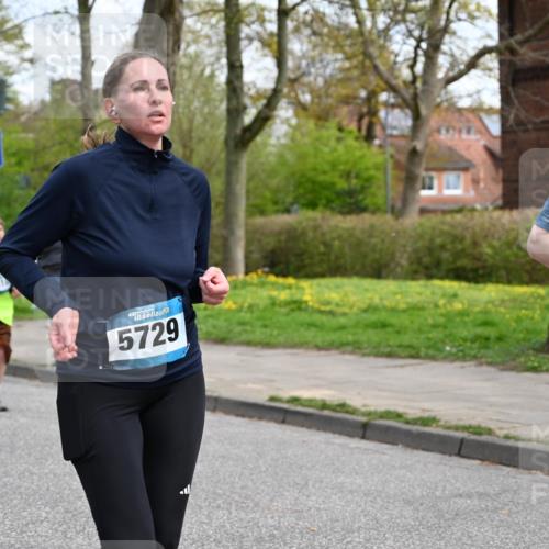 12.04.2026 - 45. Internationalen Wilhelmsburger Insellauf J. Mangold http://msf.ph/oto/9509079 12.04.2026 12:56:21 Ziel 4269, 3627, 5133, 5680, 4545, 5101, 4261, 4933, 5131, 5184, 5446, 4859, 5729, 5134, 3620, 3620, 4848, 5410, 4168, 4921, 4922, 4237, 5094, 4835, 5141, 5549, 5163, 5147, 3600, 2491, 3985 meine-sportfotos.de