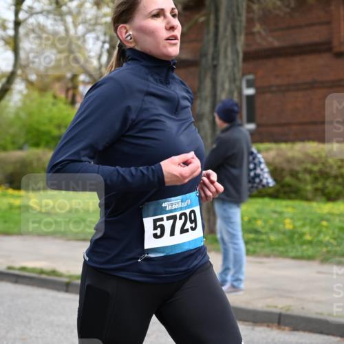 12.04.2026 - 45. Internationalen Wilhelmsburger Insellauf J. Mangold http://msf.ph/oto/9509084 12.04.2026 12:56:21 Ziel 4269, 3627, 5133, 5680, 4545, 5101, 4261, 4933, 5131, 5184, 5446, 4859, 5729, 5134, 3620, 3620, 4848, 5410, 4168, 4921, 4922, 4237, 5094, 4835, 5141, 5549, 5163, 5147, 3600, 2491, 3985 meine-sportfotos.de