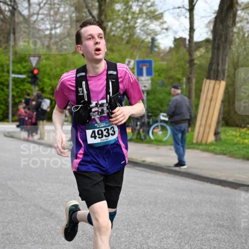 12.04.2026 - 45. Internationalen Wilhelmsburger Insellauf J. Mangold http://msf.ph/oto/9509086 12.04.2026 12:56:22 Ziel 3627, 5133, 5680, 4545, 5101, 4261, 4933, 5131, 5184, 5446, 4859, 5729, 5134, 3620, 4848, 5410, 4168, 4921, 4922, 4237, 5094, 4835, 5141, 5549, 5163, 5147, 3600, 2491, 3985, 4598 meine-sportfotos.de