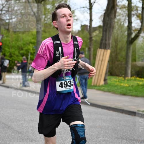 12.04.2026 - 45. Internationalen Wilhelmsburger Insellauf J. Mangold http://msf.ph/oto/9509088 12.04.2026 12:56:22 Ziel 3627, 5133, 5680, 4545, 5101, 4261, 4933, 5131, 5184, 5446, 4859, 5729, 5134, 3620, 4848, 5410, 4168, 4921, 4922, 4237, 5094, 4835, 5141, 5549, 5163, 5147, 3600, 2491, 3985, 4598 meine-sportfotos.de