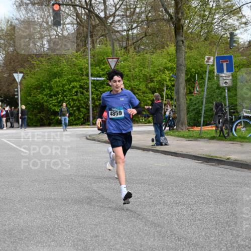 12.04.2026 - 45. Internationalen Wilhelmsburger Insellauf J. Mangold http://msf.ph/oto/9509093 12.04.2026 12:56:24 Ziel 5133, 5680, 4545, 5101, 4261, 4933, 5131, 5184, 5446, 4859, 5729, 5134, 3620, 4848, 5410, 4848, 5410, 4168, 4921, 4922, 4237, 5094, 4835, 5141, 5549, 5549, 5163, 5147, 3600, 2491, 3985, 4598, 3921, 5343 meine-sportfotos.de