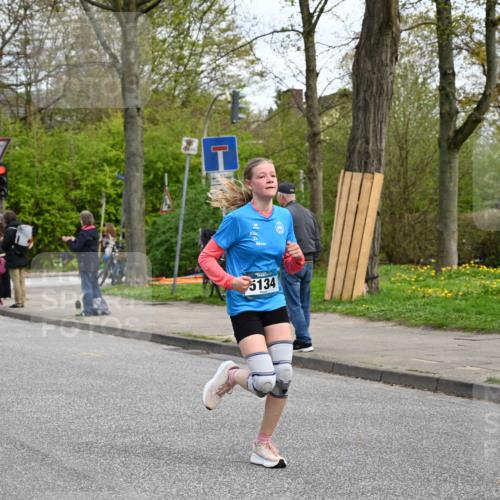 12.04.2026 - 45. Internationalen Wilhelmsburger Insellauf J. Mangold http://msf.ph/oto/9509103 12.04.2026 12:56:25 Ziel 5133, 5680, 4545, 5101, 4261, 4933, 5131, 5184, 5446, 4859, 5729, 5134, 3620, 4848, 5410, 4168, 4168, 4921, 4922, 4237, 5094, 4835, 5141, 5549, 5163, 5163, 5147, 3600, 2491, 3985, 4598, 3921, 5343 meine-sportfotos.de