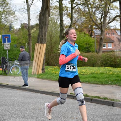12.04.2026 - 45. Internationalen Wilhelmsburger Insellauf J. Mangold http://msf.ph/oto/9509109 12.04.2026 12:56:25 Ziel 5133, 5680, 4545, 5101, 4261, 4933, 5131, 5184, 5446, 4859, 5729, 5134, 3620, 4848, 5410, 4168, 4168, 4921, 4922, 4237, 5094, 4835, 5141, 5549, 5163, 5163, 5147, 3600, 2491, 3985, 4598, 3921, 5343 meine-sportfotos.de