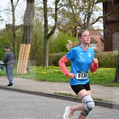 12.04.2026 - 45. Internationalen Wilhelmsburger Insellauf J. Mangold http://msf.ph/oto/9509111 12.04.2026 12:56:26 Ziel 5680, 4545, 5101, 4261, 4933, 5131, 5184, 5446, 4859, 5729, 5134, 3620, 4848, 5410, 4168, 4921, 4922, 4921, 4922, 4237, 5094, 4835, 5141, 5549, 5163, 5147, 3600, 2491, 3985, 4598, 3921, 5343 meine-sportfotos.de