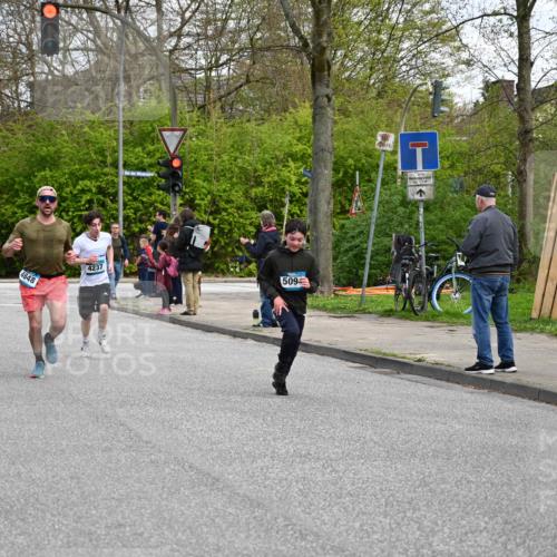 12.04.2026 - 45. Internationalen Wilhelmsburger Insellauf J. Mangold http://msf.ph/oto/9509118 12.04.2026 12:56:31 Ziel 5101, 4261, 4933, 5131, 5184, 5446, 4859, 5729, 5134, 3620, 4848, 5410, 4168, 4921, 4922, 4237, 5094, 4835, 5141, 5549, 5163, 5147, 3600, 2491, 3985, 4598, 3921, 5343, 3867, 5500, 5073, 5189, 3287, 4186, 4375 meine-sportfotos.de