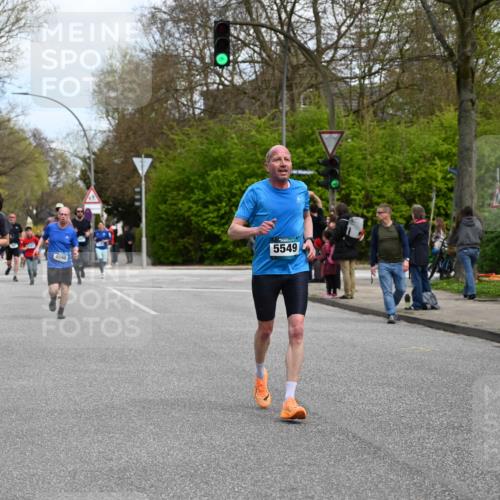 12.04.2026 - 45. Internationalen Wilhelmsburger Insellauf J. Mangold http://msf.ph/oto/9509171 12.04.2026 12:56:42 Ziel 5446, 4859, 5729, 5134, 3620, 4848, 5410, 4168, 4921, 4922, 4237, 5094, 4835, 5141, 5549, 5163, 5147, 3600, 2491, 2491, 3985, 4598, 3921, 5343, 3867, 5500, 5073, 5189, 3287, 4186, 4375, 3287, 4186, 4375, 3973, 4853, 4569, 2624, 5801, 4097 meine-sportfotos.de