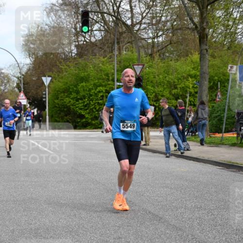 12.04.2026 - 45. Internationalen Wilhelmsburger Insellauf J. Mangold http://msf.ph/oto/9509174 12.04.2026 12:56:43 Ziel 5446, 4859, 5729, 5134, 3620, 4848, 5410, 4168, 4921, 4922, 4237, 5094, 4835, 5141, 5549, 5163, 5147, 3600, 2491, 3985, 4598, 3921, 5343, 3867, 5500, 5073, 5189, 3287, 4186, 4375, 3973, 4853, 4569, 2624, 5801, 4097, 5744 meine-sportfotos.de