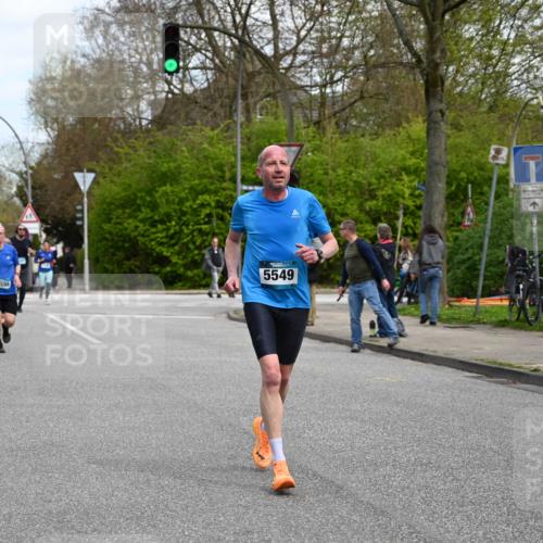 12.04.2026 - 45. Internationalen Wilhelmsburger Insellauf J. Mangold http://msf.ph/oto/9509175 12.04.2026 12:56:43 Ziel 5446, 4859, 5729, 5134, 3620, 4848, 5410, 4168, 4921, 4922, 4237, 5094, 4835, 5141, 5549, 5163, 5147, 3600, 2491, 3985, 4598, 3921, 5343, 3867, 5500, 5073, 5189, 3287, 4186, 4375, 3973, 4853, 4569, 2624, 5801, 4097, 5744 meine-sportfotos.de