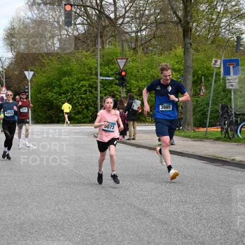 12.04.2026 - 45. Internationalen Wilhelmsburger Insellauf J. Mangold http://msf.ph/oto/9509215 12.04.2026 12:56:57 Ziel 5141, 5549, 5163, 5147, 3600, 2491, 3985, 4598, 3921, 5343, 3867, 5500, 5073, 5189, 3287, 4186, 4375, 3973, 4853, 4569, 2624, 5801, 4097, 5744, 4524, 4524, 4259, 5791, 5696, 4740, 4599, 5062, 4851, 5172, 4959, 5322 meine-sportfotos.de