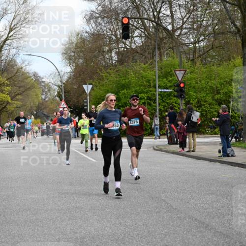 12.04.2026 - 45. Internationalen Wilhelmsburger Insellauf J. Mangold http://msf.ph/oto/9509226 12.04.2026 12:56:59 Ziel 5141, 5549, 5163, 5147, 3600, 2491, 3985, 4598, 3921, 5343, 3867, 5500, 5073, 5189, 3287, 4186, 4375, 3973, 4853, 4569, 2624, 5801, 4097, 5744, 4524, 4259, 5791, 5791, 5696, 4740, 4599, 5062, 4851, 5172, 4959, 5322, 5129, 3190 meine-sportfotos.de