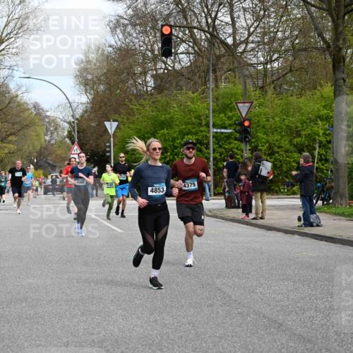 12.04.2026 - 45. Internationalen Wilhelmsburger Insellauf J. Mangold http://msf.ph/oto/9509228 12.04.2026 12:56:59 Ziel 5141, 5549, 5163, 5147, 3600, 2491, 3985, 4598, 3921, 5343, 3867, 5500, 5073, 5189, 3287, 4186, 4375, 3973, 4853, 4569, 2624, 5801, 4097, 5744, 4524, 4259, 5791, 5791, 5696, 4740, 4599, 5062, 4851, 5172, 4959, 5322, 5129, 3190 meine-sportfotos.de