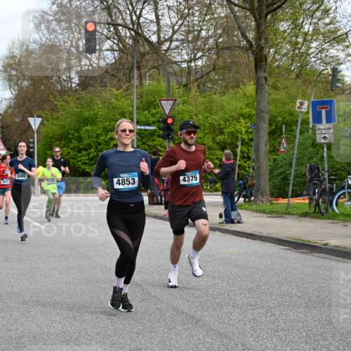 12.04.2026 - 45. Internationalen Wilhelmsburger Insellauf J. Mangold http://msf.ph/oto/9509233 12.04.2026 12:56:59 Ziel 5141, 5549, 5163, 5147, 3600, 2491, 3985, 4598, 3921, 5343, 3867, 5500, 5073, 5189, 3287, 4186, 4375, 3973, 4853, 4569, 2624, 5801, 4097, 5744, 4524, 4259, 5791, 5791, 5696, 4740, 4599, 5062, 4851, 5172, 4959, 5322, 5129, 3190 meine-sportfotos.de