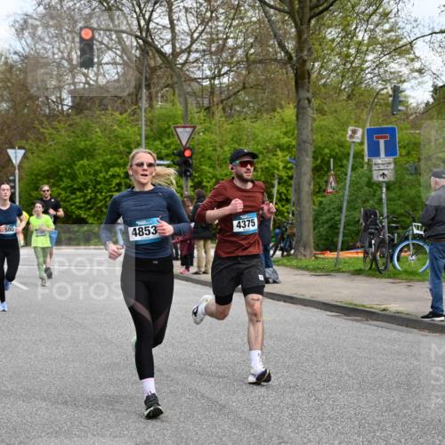 12.04.2026 - 45. Internationalen Wilhelmsburger Insellauf J. Mangold http://msf.ph/oto/9509235 12.04.2026 12:57:00 Ziel 5141, 5549, 5163, 5147, 3600, 2491, 3985, 4598, 3921, 5343, 3867, 5500, 5073, 5189, 3287, 4186, 4375, 3973, 4853, 4569, 2624, 5801, 4097, 5744, 4524, 4259, 5791, 5696, 5696, 4740, 4599, 5062, 4851, 5172, 4959, 5322, 5129, 3190 meine-sportfotos.de