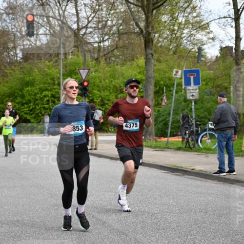 12.04.2026 - 45. Internationalen Wilhelmsburger Insellauf J. Mangold http://msf.ph/oto/9509237 12.04.2026 12:57:00 Ziel 5141, 5549, 5163, 5147, 3600, 2491, 3985, 4598, 3921, 5343, 3867, 5500, 5073, 5189, 3287, 4186, 4375, 3973, 4853, 4569, 2624, 5801, 4097, 5744, 4524, 4259, 5791, 5696, 5696, 4740, 4599, 5062, 4851, 5172, 4959, 5322, 5129, 3190 meine-sportfotos.de