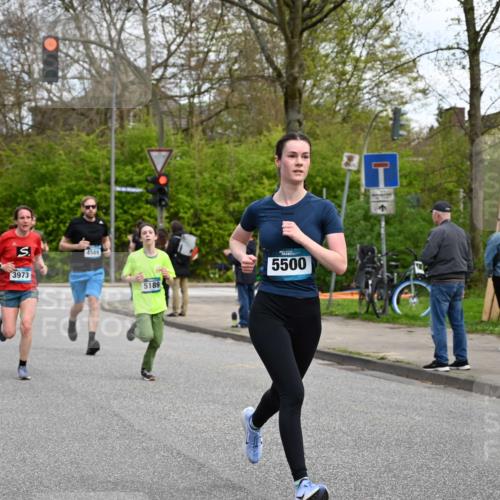 12.04.2026 - 45. Internationalen Wilhelmsburger Insellauf J. Mangold http://msf.ph/oto/9509251 12.04.2026 12:57:02 Ziel 5163, 5147, 3600, 2491, 3985, 4598, 3921, 5343, 3867, 5500, 5073, 5189, 3287, 4186, 4375, 3973, 4853, 4569, 4569, 2624, 5801, 4097, 5744, 4524, 4259, 5791, 5696, 4740, 4599, 5062, 4851, 5172, 4959, 5322, 5129, 3190, 5736, 3189 meine-sportfotos.de