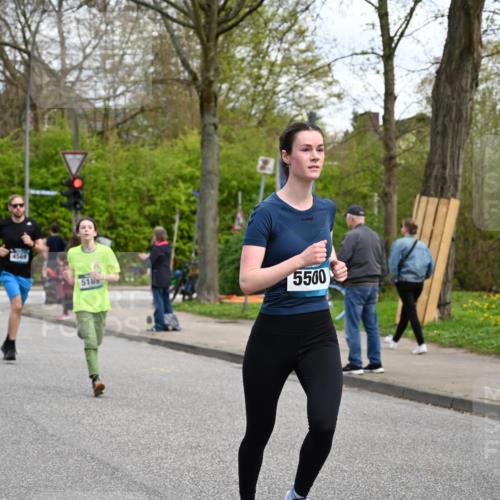 12.04.2026 - 45. Internationalen Wilhelmsburger Insellauf J. Mangold http://msf.ph/oto/9509254 12.04.2026 12:57:02 Ziel 5163, 5147, 3600, 2491, 3985, 4598, 3921, 5343, 3867, 5500, 5073, 5189, 3287, 4186, 4375, 3973, 4853, 4569, 4569, 2624, 5801, 4097, 5744, 4524, 4259, 5791, 5696, 4740, 4599, 5062, 4851, 5172, 4959, 5322, 5129, 3190, 5736, 3189 meine-sportfotos.de