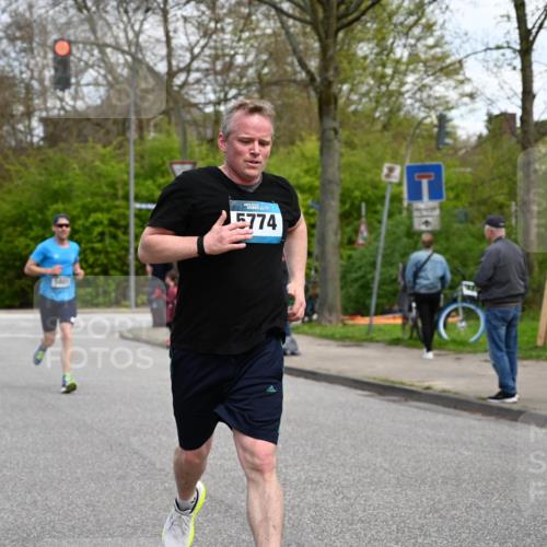 12.04.2026 - 45. Internationalen Wilhelmsburger Insellauf J. Mangold http://msf.ph/oto/9509285 12.04.2026 12:57:06 Ziel 3600, 2491, 3985, 4598, 3921, 5343, 3867, 5500, 5073, 5189, 3287, 4186, 4375, 3973, 4853, 4569, 2624, 5801, 4097, 5744, 4524, 4259, 5791, 5696, 4740, 4599, 5062, 4851, 5172, 4959, 5322, 5322, 5129, 3190, 5736, 3189, 5847, 3439, 5232, 5277, 3863 meine-sportfotos.de