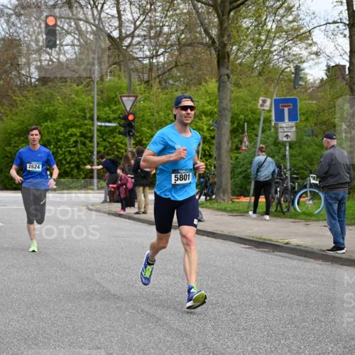 12.04.2026 - 45. Internationalen Wilhelmsburger Insellauf J. Mangold http://msf.ph/oto/9509301 12.04.2026 12:57:09 Ziel 3985, 4598, 3921, 5343, 3867, 5500, 5073, 5189, 3287, 4186, 4375, 3973, 4853, 4569, 2624, 5801, 4097, 5744, 4524, 4524, 4259, 5791, 5696, 4740, 4599, 5062, 4851, 5172, 4959, 5322, 5129, 3190, 5736, 3189, 5847, 3439, 5232, 5277, 3863, 4887 meine-sportfotos.de