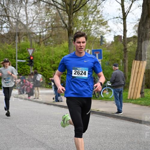 12.04.2026 - 45. Internationalen Wilhelmsburger Insellauf J. Mangold http://msf.ph/oto/9509320 12.04.2026 12:57:11 Ziel 4598, 3921, 5343, 3867, 5500, 5073, 5189, 3287, 4186, 4375, 3973, 4853, 4569, 2624, 5801, 4097, 5744, 4524, 4259, 5791, 5791, 5696, 4740, 4599, 5062, 4851, 5172, 4959, 5322, 5129, 3190, 5129, 3190, 5736, 3189, 5847, 3439, 5232, 5277, 3863, 4887, 4938, 3213 meine-sportfotos.de