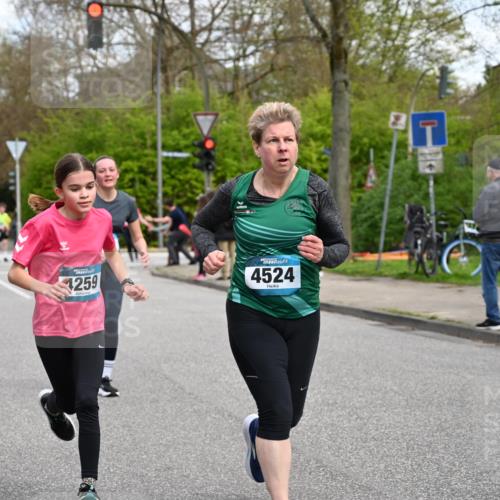 12.04.2026 - 45. Internationalen Wilhelmsburger Insellauf J. Mangold http://msf.ph/oto/9509343 12.04.2026 12:57:14 Ziel 3867, 5500, 5073, 5189, 3287, 4186, 4375, 3973, 4853, 4569, 2624, 5801, 4097, 5744, 4524, 4259, 5791, 5696, 4740, 4599, 5062, 4851, 5172, 4959, 5322, 5129, 3190, 5736, 3189, 5736, 3189, 5847, 3439, 5232, 5277, 3863, 4887, 4938, 3213, 2447 meine-sportfotos.de