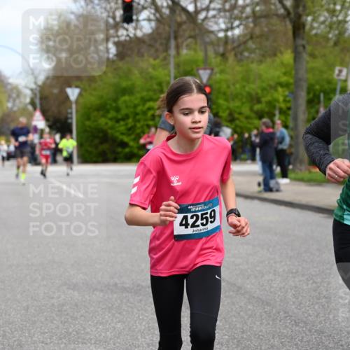 12.04.2026 - 45. Internationalen Wilhelmsburger Insellauf J. Mangold http://msf.ph/oto/9509348 12.04.2026 12:57:14 Ziel 3867, 5500, 5073, 5189, 3287, 4186, 4375, 3973, 4853, 4569, 2624, 5801, 4097, 5744, 4524, 4259, 5791, 5696, 4740, 4599, 5062, 4851, 5172, 4959, 5322, 5129, 3190, 5736, 3189, 5736, 3189, 5847, 3439, 5232, 5277, 3863, 4887, 4938, 3213, 2447 meine-sportfotos.de