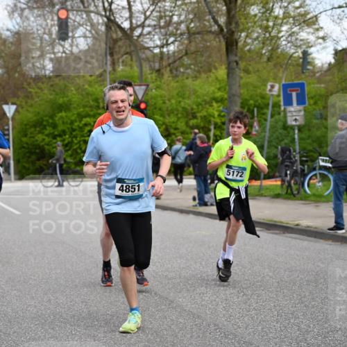 12.04.2026 - 45. Internationalen Wilhelmsburger Insellauf J. Mangold http://msf.ph/oto/9509379 12.04.2026 12:57:23 Ziel 3973, 4853, 4569, 2624, 5801, 4097, 5744, 4524, 4259, 5791, 5696, 4740, 4599, 5062, 4851, 5172, 4959, 5322, 5129, 3190, 5129, 3190, 5736, 3189, 5847, 3439, 5232, 5277, 3863, 4887, 4938, 3213, 4938, 3213, 2447, 5211, 4968, 2707, 5169 meine-sportfotos.de