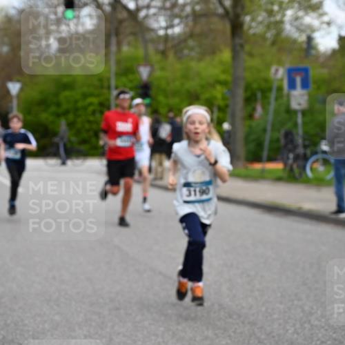 12.04.2026 - 45. Internationalen Wilhelmsburger Insellauf J. Mangold http://msf.ph/oto/9509417 12.04.2026 12:57:27 Ziel 4569, 2624, 5801, 4097, 5744, 4524, 4259, 5791, 5696, 4740, 4599, 5062, 4851, 5172, 4959, 5322, 5129, 3190, 5736, 3189, 5847, 5847, 3439, 5232, 5277, 3863, 4887, 4938, 3213, 2447, 5211, 4968, 2707, 5169, 5214 meine-sportfotos.de