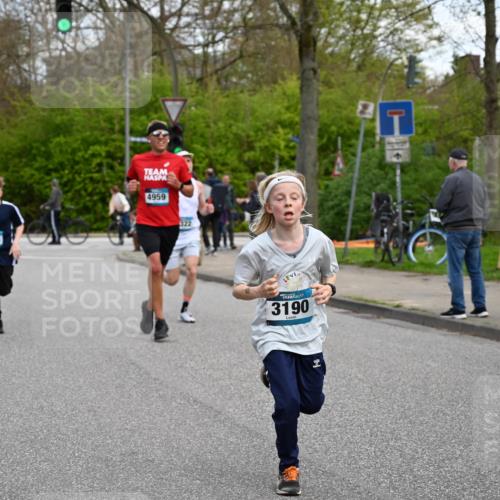 12.04.2026 - 45. Internationalen Wilhelmsburger Insellauf J. Mangold http://msf.ph/oto/9509419 12.04.2026 12:57:27 Ziel 4569, 2624, 5801, 4097, 5744, 4524, 4259, 5791, 5696, 4740, 4599, 5062, 4851, 5172, 4959, 5322, 5129, 3190, 5736, 3189, 5847, 5847, 3439, 5232, 5277, 3863, 4887, 4938, 3213, 2447, 5211, 4968, 2707, 5169, 5214 meine-sportfotos.de