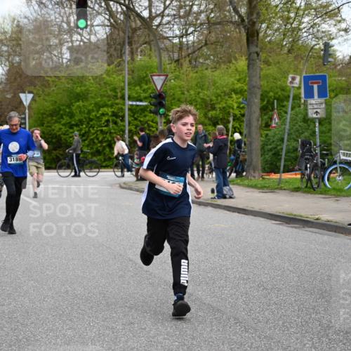 12.04.2026 - 45. Internationalen Wilhelmsburger Insellauf J. Mangold http://msf.ph/oto/9509431 12.04.2026 12:57:29 Ziel 5801, 4097, 5744, 4524, 4259, 5791, 5696, 4740, 4599, 5062, 4851, 5172, 4959, 5322, 5129, 3190, 5736, 3189, 5847, 3439, 5232, 5277, 5232, 5277, 3863, 4887, 4938, 3213, 2447, 5211, 4968, 2707, 5169, 5214, 4955 meine-sportfotos.de