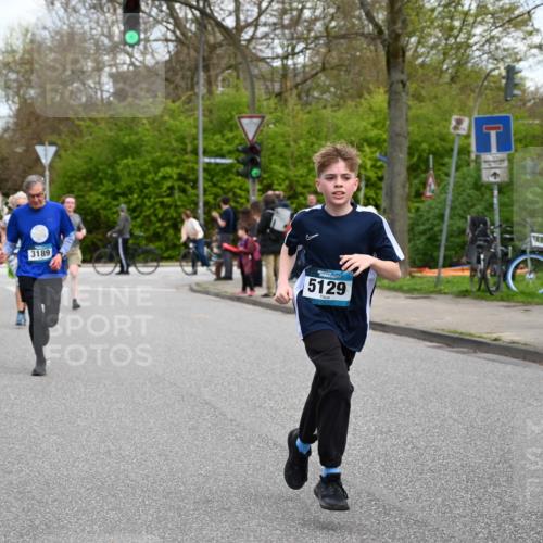 12.04.2026 - 45. Internationalen Wilhelmsburger Insellauf J. Mangold http://msf.ph/oto/9509434 12.04.2026 12:57:29 Ziel 5801, 4097, 5744, 4524, 4259, 5791, 5696, 4740, 4599, 5062, 4851, 5172, 4959, 5322, 5129, 3190, 5736, 3189, 5847, 3439, 5232, 5277, 5232, 5277, 3863, 4887, 4938, 3213, 2447, 5211, 4968, 2707, 5169, 5214, 4955 meine-sportfotos.de