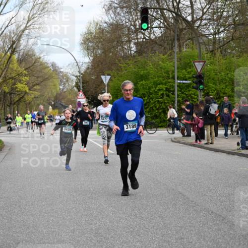 12.04.2026 - 45. Internationalen Wilhelmsburger Insellauf J. Mangold http://msf.ph/oto/9509437 12.04.2026 12:57:30 Ziel 5744, 4524, 4259, 5791, 5696, 4740, 4599, 5062, 4851, 5172, 4959, 5322, 5129, 3190, 5736, 3189, 5847, 3439, 5232, 5277, 3863, 3863, 4887, 4938, 3213, 2447, 5211, 4968, 2707, 5169, 5214, 4955, 3396 meine-sportfotos.de