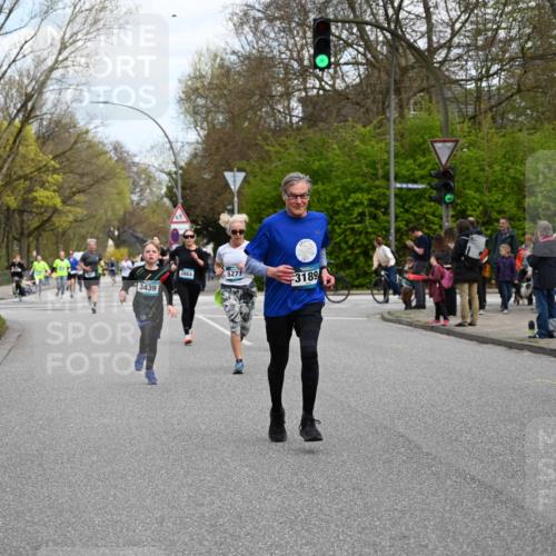 12.04.2026 - 45. Internationalen Wilhelmsburger Insellauf J. Mangold http://msf.ph/oto/9509438 12.04.2026 12:57:30 Ziel 5744, 4524, 4259, 5791, 5696, 4740, 4599, 5062, 4851, 5172, 4959, 5322, 5129, 3190, 5736, 3189, 5847, 3439, 5232, 5277, 3863, 3863, 4887, 4938, 3213, 2447, 5211, 4968, 2707, 5169, 5214, 4955, 3396 meine-sportfotos.de