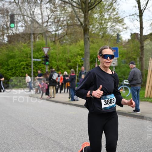 12.04.2026 - 45. Internationalen Wilhelmsburger Insellauf J. Mangold http://msf.ph/oto/9509471 12.04.2026 12:57:35 Ziel 4259, 5791, 5696, 4740, 4599, 5062, 4851, 5172, 4959, 5322, 5129, 3190, 5736, 3189, 5847, 3439, 5232, 5277, 3863, 4887, 4938, 3213, 4938, 3213, 2447, 5211, 4968, 2707, 5169, 5214, 4955, 3396, 5228, 5689, 2771, 5687, 2058, 3152, 4535 meine-sportfotos.de