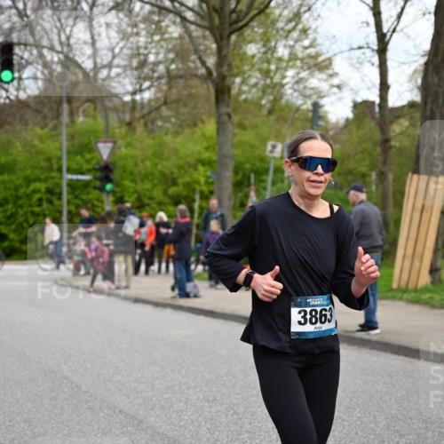 12.04.2026 - 45. Internationalen Wilhelmsburger Insellauf J. Mangold http://msf.ph/oto/9509472 12.04.2026 12:57:35 Ziel 4259, 5791, 5696, 4740, 4599, 5062, 4851, 5172, 4959, 5322, 5129, 3190, 5736, 3189, 5847, 3439, 5232, 5277, 3863, 4887, 4938, 3213, 4938, 3213, 2447, 5211, 4968, 2707, 5169, 5214, 4955, 3396, 5228, 5689, 2771, 5687, 2058, 3152, 4535 meine-sportfotos.de
