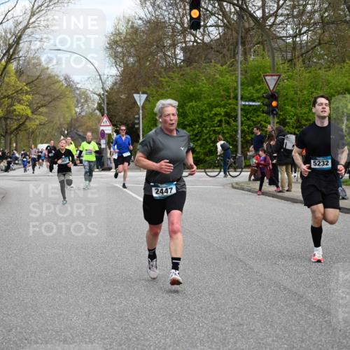 12.04.2026 - 45. Internationalen Wilhelmsburger Insellauf J. Mangold http://msf.ph/oto/9509476 12.04.2026 12:57:38 Ziel 4740, 4599, 5062, 4851, 5172, 4959, 5322, 5129, 3190, 5736, 3189, 5847, 3439, 5232, 5277, 3863, 4887, 4938, 3213, 2447, 5211, 4968, 2707, 5169, 5214, 5214, 4955, 3396, 5228, 5689, 2771, 5687, 2058, 3152, 4535, 5260, 2493, 2550, 3479 meine-sportfotos.de