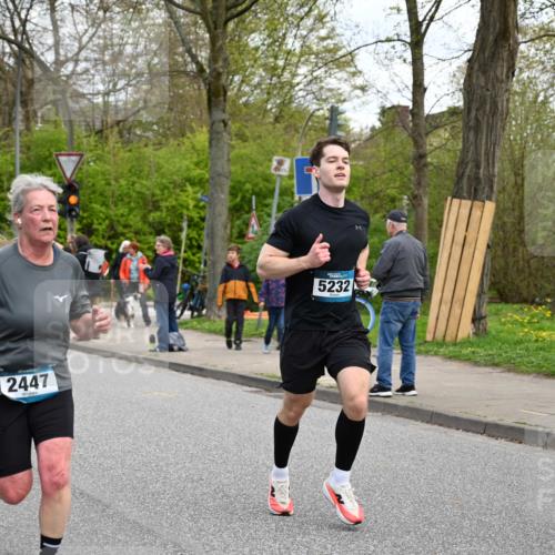 12.04.2026 - 45. Internationalen Wilhelmsburger Insellauf J. Mangold http://msf.ph/oto/9509483 12.04.2026 12:57:39 Ziel 4599, 5062, 4851, 5172, 4959, 5322, 5129, 3190, 5736, 3189, 5847, 3439, 5232, 5277, 3863, 4887, 4938, 3213, 2447, 5211, 4968, 2707, 5169, 5214, 4955, 3396, 5228, 5689, 2771, 5687, 2058, 3152, 4535, 5260, 2493, 2550, 3479 meine-sportfotos.de