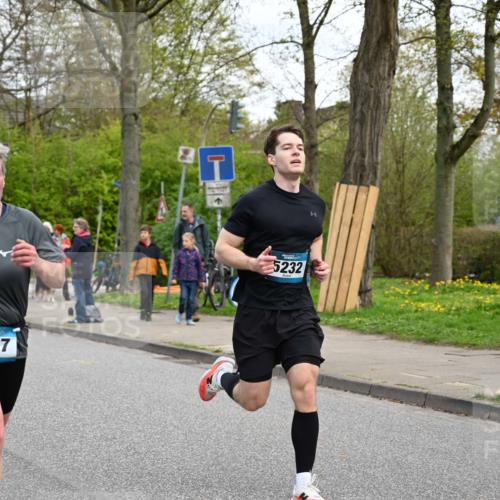 12.04.2026 - 45. Internationalen Wilhelmsburger Insellauf J. Mangold http://msf.ph/oto/9509485 12.04.2026 12:57:39 Ziel 4599, 5062, 4851, 5172, 4959, 5322, 5129, 3190, 5736, 3189, 5847, 3439, 5232, 5277, 3863, 4887, 4938, 3213, 2447, 5211, 4968, 2707, 5169, 5214, 4955, 3396, 5228, 5689, 2771, 5687, 2058, 3152, 4535, 5260, 2493, 2550, 3479 meine-sportfotos.de