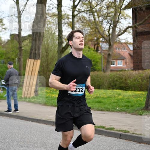 12.04.2026 - 45. Internationalen Wilhelmsburger Insellauf J. Mangold http://msf.ph/oto/9509491 12.04.2026 12:57:39 Ziel 4599, 5062, 4851, 5172, 4959, 5322, 5129, 3190, 5736, 3189, 5847, 3439, 5232, 5277, 3863, 4887, 4938, 3213, 2447, 5211, 4968, 2707, 5169, 5214, 4955, 3396, 5228, 5689, 2771, 5687, 2058, 3152, 4535, 5260, 2493, 2550, 3479 meine-sportfotos.de