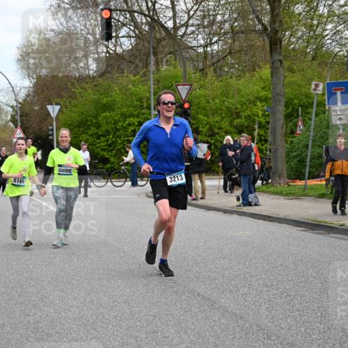 12.04.2026 - 45. Internationalen Wilhelmsburger Insellauf J. Mangold http://msf.ph/oto/9509514 12.04.2026 12:57:43 Ziel 5322, 5129, 3190, 5736, 3189, 5847, 3439, 5232, 5277, 3863, 4887, 4938, 3213, 2447, 5211, 4968, 2707, 5169, 5214, 4955, 3396, 5228, 5689, 2771, 5228, 5689, 2771, 5687, 2058, 3152, 4535, 5260, 2493, 2550, 3479 meine-sportfotos.de