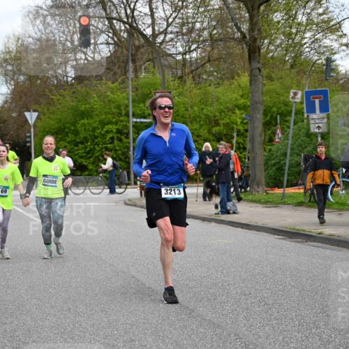 12.04.2026 - 45. Internationalen Wilhelmsburger Insellauf J. Mangold http://msf.ph/oto/9509517 12.04.2026 12:57:43 Ziel 5322, 5129, 3190, 5736, 3189, 5847, 3439, 5232, 5277, 3863, 4887, 4938, 3213, 2447, 5211, 4968, 2707, 5169, 5214, 4955, 3396, 5228, 5689, 2771, 5228, 5689, 2771, 5687, 2058, 3152, 4535, 5260, 2493, 2550, 3479 meine-sportfotos.de