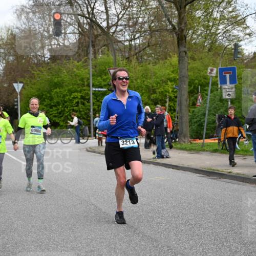 12.04.2026 - 45. Internationalen Wilhelmsburger Insellauf J. Mangold http://msf.ph/oto/9509518 12.04.2026 12:57:43 Ziel 5322, 5129, 3190, 5736, 3189, 5847, 3439, 5232, 5277, 3863, 4887, 4938, 3213, 2447, 5211, 4968, 2707, 5169, 5214, 4955, 3396, 5228, 5689, 2771, 5228, 5689, 2771, 5687, 2058, 3152, 4535, 5260, 2493, 2550, 3479 meine-sportfotos.de