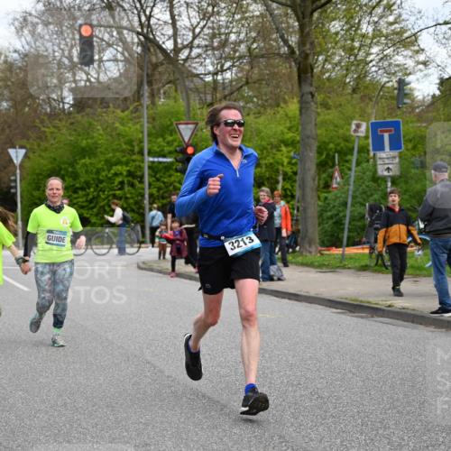 12.04.2026 - 45. Internationalen Wilhelmsburger Insellauf J. Mangold http://msf.ph/oto/9509520 12.04.2026 12:57:43 Ziel 5322, 5129, 3190, 5736, 3189, 5847, 3439, 5232, 5277, 3863, 4887, 4938, 3213, 2447, 5211, 4968, 2707, 5169, 5214, 4955, 3396, 5228, 5689, 2771, 5228, 5689, 2771, 5687, 2058, 3152, 4535, 5260, 2493, 2550, 3479 meine-sportfotos.de