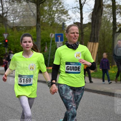 12.04.2026 - 45. Internationalen Wilhelmsburger Insellauf J. Mangold http://msf.ph/oto/9509546 12.04.2026 12:57:46 Ziel 5129, 3190, 5736, 3189, 5847, 3439, 5232, 5277, 3863, 4887, 4938, 3213, 2447, 5211, 4968, 2707, 5169, 5169, 5214, 4955, 3396, 5228, 5689, 2771, 5687, 2058, 2058, 3152, 4535, 5260, 2493, 2550, 3479, 4873 meine-sportfotos.de