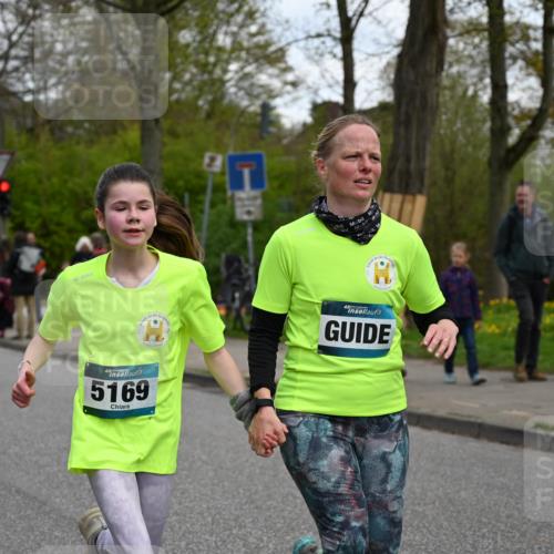 12.04.2026 - 45. Internationalen Wilhelmsburger Insellauf J. Mangold http://msf.ph/oto/9509547 12.04.2026 12:57:46 Ziel 5129, 3190, 5736, 3189, 5847, 3439, 5232, 5277, 3863, 4887, 4938, 3213, 2447, 5211, 4968, 2707, 5169, 5169, 5214, 4955, 3396, 5228, 5689, 2771, 5687, 2058, 2058, 3152, 4535, 5260, 2493, 2550, 3479, 4873 meine-sportfotos.de