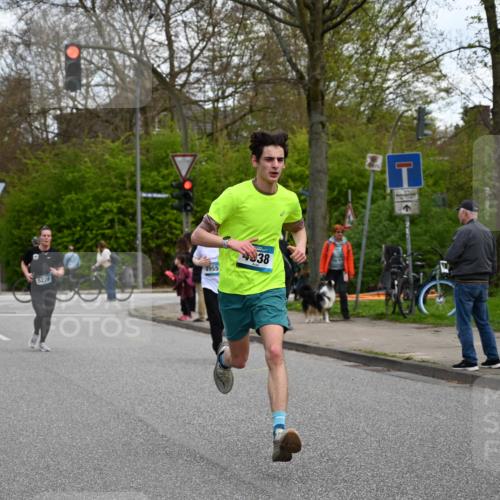 12.04.2026 - 45. Internationalen Wilhelmsburger Insellauf J. Mangold http://msf.ph/oto/9509557 12.04.2026 12:57:48 Ziel 5129, 3190, 5736, 3189, 5847, 3439, 5232, 5277, 3863, 4887, 4938, 3213, 2447, 5211, 4968, 2707, 5169, 5214, 4955, 3396, 5228, 5689, 2771, 5687, 2058, 3152, 4535, 5260, 2493, 5260, 2493, 2550, 3479, 4873 meine-sportfotos.de