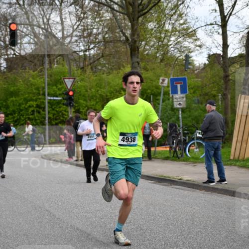 12.04.2026 - 45. Internationalen Wilhelmsburger Insellauf J. Mangold http://msf.ph/oto/9509559 12.04.2026 12:57:48 Ziel 5129, 3190, 5736, 3189, 5847, 3439, 5232, 5277, 3863, 4887, 4938, 3213, 2447, 5211, 4968, 2707, 5169, 5214, 4955, 3396, 5228, 5689, 2771, 5687, 2058, 3152, 4535, 5260, 2493, 5260, 2493, 2550, 3479, 4873 meine-sportfotos.de