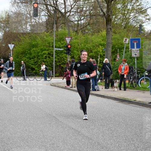 12.04.2026 - 45. Internationalen Wilhelmsburger Insellauf J. Mangold http://msf.ph/oto/9509574 12.04.2026 12:57:51 Ziel 5736, 3189, 5847, 3439, 5232, 5277, 3863, 4887, 4938, 3213, 2447, 5211, 4968, 2707, 5169, 5214, 4955, 3396, 5228, 5689, 2771, 5687, 2058, 3152, 4535, 5260, 2493, 2550, 3479, 4873 meine-sportfotos.de