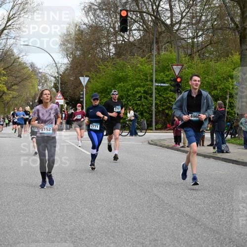 12.04.2026 - 45. Internationalen Wilhelmsburger Insellauf J. Mangold http://msf.ph/oto/9509588 12.04.2026 12:57:55 Ziel 3863, 4887, 4938, 3213, 2447, 5211, 4968, 2707, 5169, 5214, 4955, 3396, 5228, 5689, 2771, 5228, 5689, 2771, 5687, 2058, 3152, 4535, 5260, 2493, 2550, 3479, 4873, 4344, 3889, 3309, 5613, 3525, 5422 meine-sportfotos.de