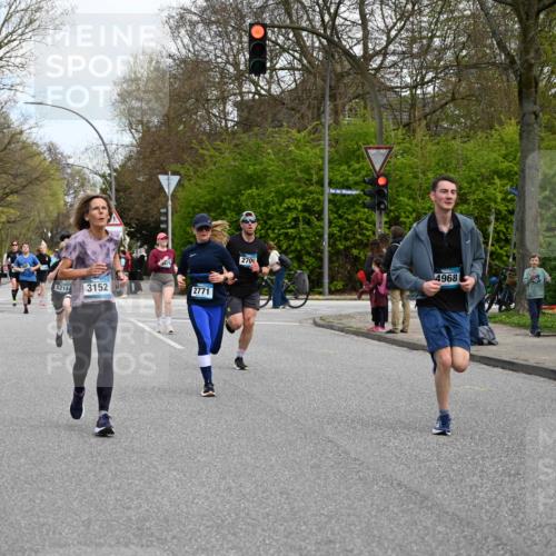 12.04.2026 - 45. Internationalen Wilhelmsburger Insellauf J. Mangold http://msf.ph/oto/9509590 12.04.2026 12:57:55 Ziel 3863, 4887, 4938, 3213, 2447, 5211, 4968, 2707, 5169, 5214, 4955, 3396, 5228, 5689, 2771, 5228, 5689, 2771, 5687, 2058, 3152, 4535, 5260, 2493, 2550, 3479, 4873, 4344, 3889, 3309, 5613, 3525, 5422 meine-sportfotos.de