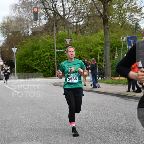 12.04.2026 - 45. Internationalen Wilhelmsburger Insellauf J. Mangold http://msf.ph/oto/9509743 12.04.2026 12:58:26 Ziel 2550, 3479, 4873, 4344, 3889, 3309, 5613, 3525, 5422, 3088, 3255, 5174, 5846, 3286, 3623, 4822, 2015, 3926, 3728, 4023, 2009, 4875, 5276 meine-sportfotos.de